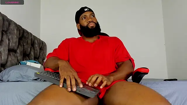 Snapshot of james_musclebbc chatting on 04/09/26, 11:15 james musclebbc online show from 04/09/26, 11:15