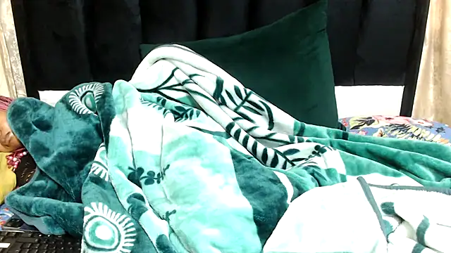 Snapshot of Hotsexyberry21 chatting on 11/03/25, 08:15 Hotsexyberry21 online show from 11/03/25, 08:15