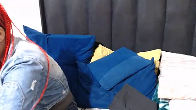 Snapshot of Hotsexyberry21 chatting on 11/24/25, 08:47 Hotsexyberry21 online show from 11/24/25, 08:47