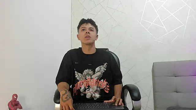 Alex Colton7 online show from 11/08/25, 03:18