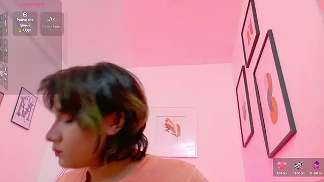 cosplaydate online show from 10/01/25, 03:01