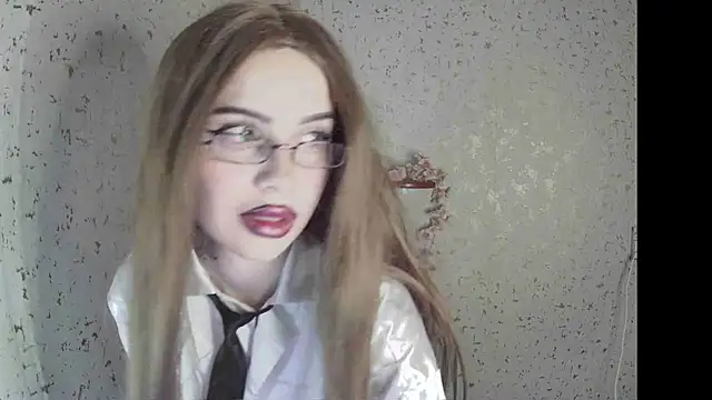 Snapshot of sara_parker_jo_li chatting on 10/06/25, 02:58 sara parker jo li online show from 10/06/25, 02:58