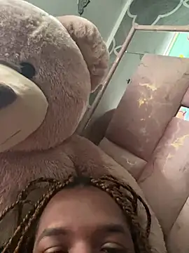 Snapshot of LicyEvans1 chatting on 03/12/26, 08:48 LicyEvans1 online show from 03/12/26, 08:48