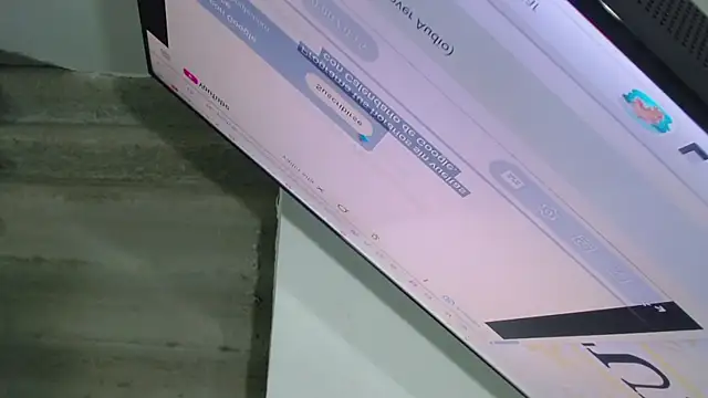 Snapshot of LicyEvans1 chatting on 04/12/26, 12:59 LicyEvans1 online show from 04/12/26, 12:59