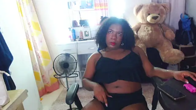 Snapshot of LicyEvans1 chatting on 04/23/26, 05:30 LicyEvans1 online show from 04/23/26, 05:30