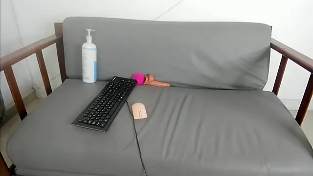 Snapshot of Aisha_luxury_c chatting on 09/25/25, 09:29 Aisha luxury c online show from 09/25/25, 09:29