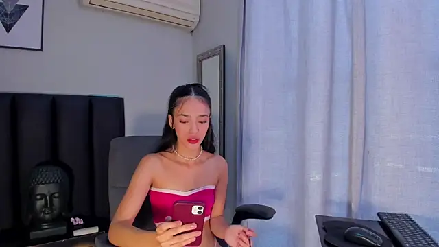 miIa bratz online show from 09/24/25, 07:50