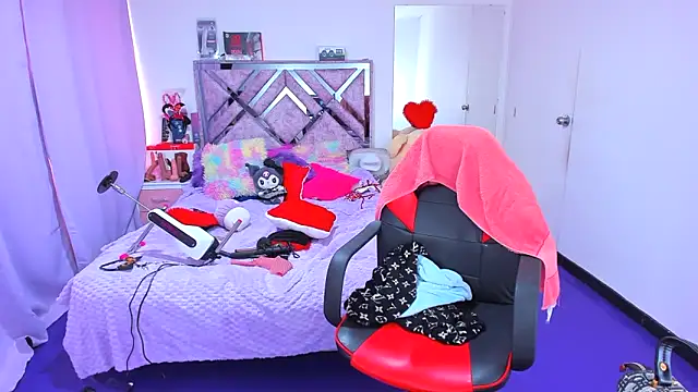 Luna Analya online show from 02/17/26, 02:02