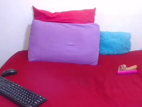 Snapshot of Blackntoxicabe6999 chatting on 09/24/25, 05:27 Blackntoxicabe6999 online show from 09/24/25, 05:27