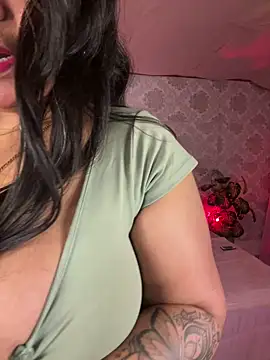 Snapshot of Vicky_Saidi chatting on 05/05/26, 10:01 Vicky Saidi online show from 05/05/26, 10:01