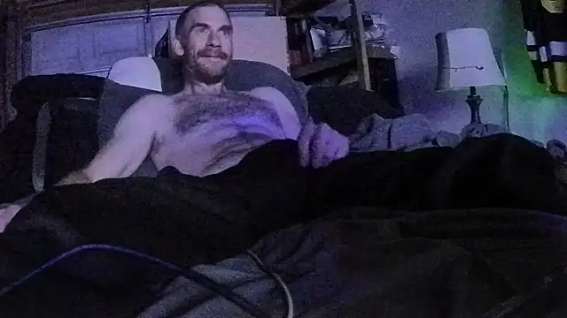 Snapshot of Tiggitytomociti chatting on 11/09/25, 03:49 Tiggitytomociti online show from 11/09/25, 03:49