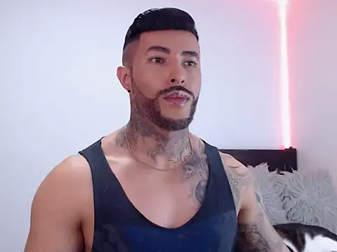 andrea de lucaa online show from 10/27/25, 02:48