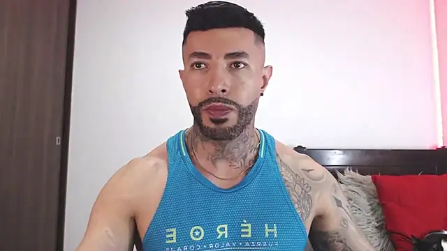 Snapshot of andrea_de_lucaa chatting on 03/14/26, 03:23 andrea de lucaa online show from 03/14/26, 03:23