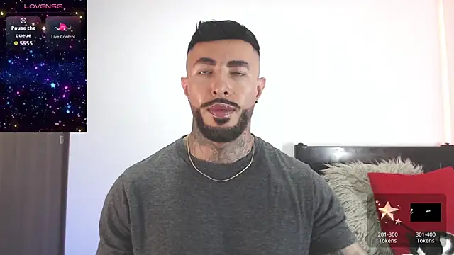 Snapshot of andrea_de_lucaa chatting on 03/29/26, 03:28 andrea de lucaa online show from 03/29/26, 03:28