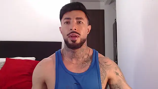Snapshot of andrea_de_lucaa chatting on 06/12/26, 03:49 andrea de lucaa online show from 06/12/26, 03:49