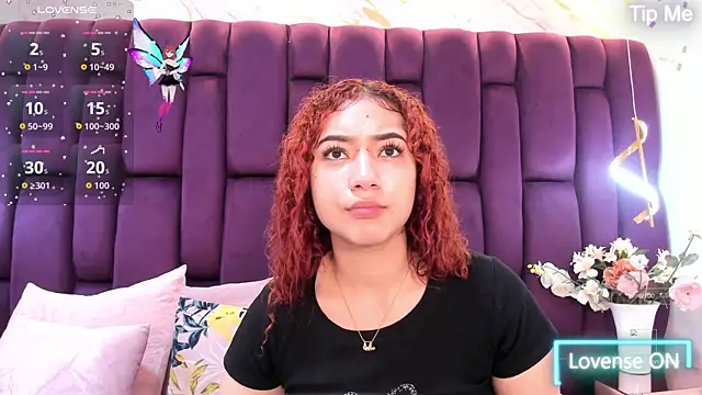 megannherrera online show from 10/28/25, 11:47