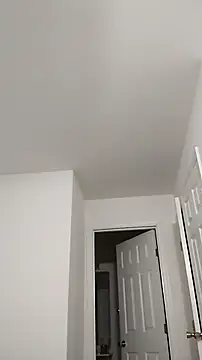 Snapshot of whoadiestreams chatting on 11/22/25, 11:37 whoadiestreams online show from 11/22/25, 11:37