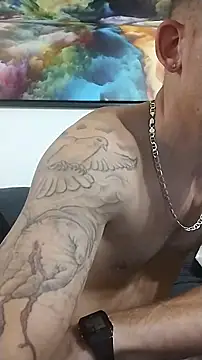 Snapshot of whoadiestreams chatting on 12/03/25, 12:18 whoadiestreams online show from 12/03/25, 12:18