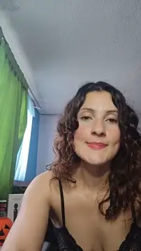 lindasyt online show from 10/21/25, 03:13