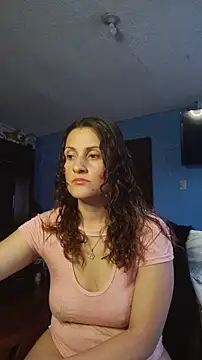 Snapshot of lindasyt chatting on 01/08/26, 10:23 lindasyt online show from 01/08/26, 10:23