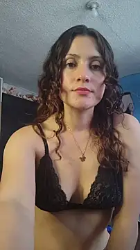 Snapshot of lindasyt chatting on 02/09/26, 03:16 lindasyt online show from 02/09/26, 03:16