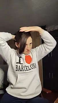 Snapshot of lindasyt chatting on 02/17/26, 05:15 lindasyt online show from 02/17/26, 05:15