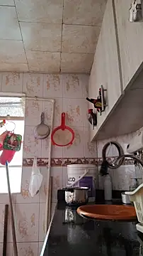 Snapshot of lindasyt chatting on 03/15/26, 04:02 lindasyt online show from 03/15/26, 04:02