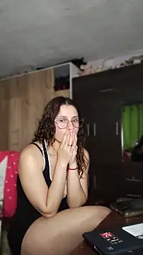 Snapshot of lindasyt chatting on 03/16/26, 04:07 lindasyt online show from 03/16/26, 04:07