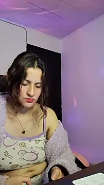 Snapshot of lindasyt chatting on 05/22/26, 02:19 lindasyt online show from 05/22/26, 02:19