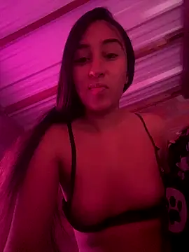 Snapshot of RAKEL37 chatting on 10/08/25, 06:05 RAKEL37 online show from 10/08/25, 06:05