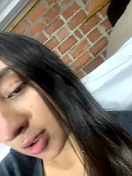 Snapshot of RAKEL37 chatting on 10/28/25, 03:21 RAKEL37 online show from 10/28/25, 03:21