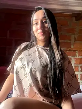 Snapshot of RAKEL37 chatting on 10/31/25, 07:15 RAKEL37 online show from 10/31/25, 07:15