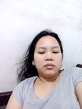 Snapshot of Sweeetpinay chatting on 03/27/26, 05:35 Sweeetpinay online show from 03/27/26, 05:35