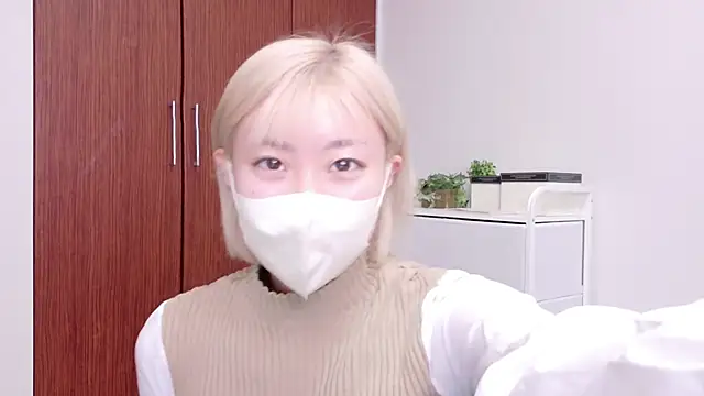 Snapshot of Nana__ch chatting on 03/25/26, 09:43 Nana ch online show from 03/25/26, 09:43