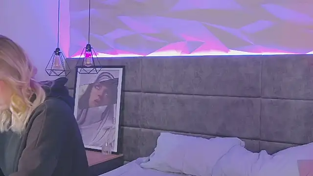 Snapshot of CaitlinSugar chatting on 03/09/26, 04:38 CaitlinSugar online show from 03/09/26, 04:38