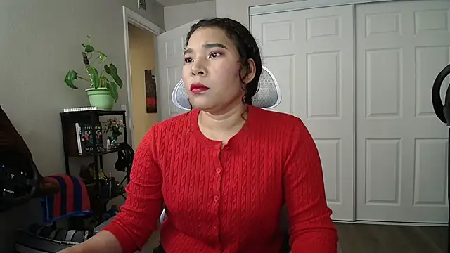 Snapshot of SHEILYN_ chatting on 10/29/25, 07:10 SHEILYN  online show from 10/29/25, 07:10