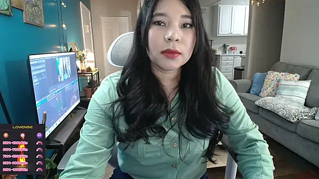 Snapshot of SHEILYN_ chatting on 03/17/26, 02:27 SHEILYN online show from 03/17/26, 02:27