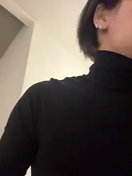 Snapshot of VioletAsh chatting on 01/10/26, 04:25 VioletAsh online show from 01/10/26, 04:25