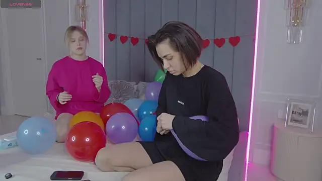 Snapshot of VioletAsh chatting on 03/04/26, 05:13 VioletAsh online show from 03/04/26, 05:13