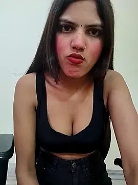 sexy lips99 online show from 10/10/25, 04:33