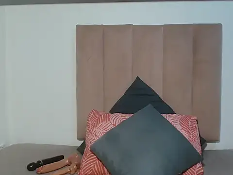 GorillaGripCunt77 online show from 01/14/26, 06:41