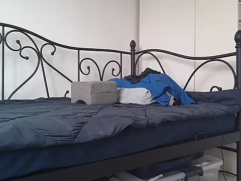 Handsomernguy online show from 02/16/26, 08:32