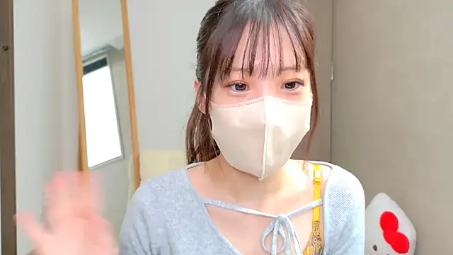 Snapshot of riri__nyan_o0 chatting on 02/24/26, 05:05 riri nyan o0 online show from 02/24/26, 05:05