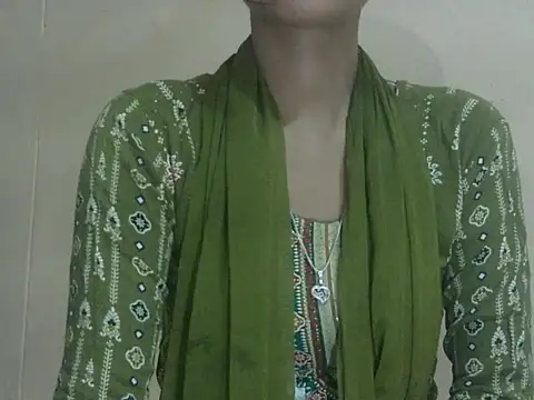 Snapshot of Nura7 chatting on 04/23/26, 06:21 Nura7 online show from 04/23/26, 06:21