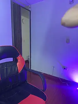 Candy Velvet online show from 04/16/26, 09:15