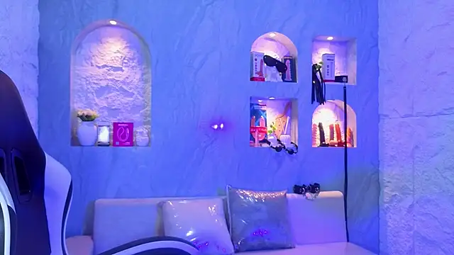 Snapshot of Sophia_tf chatting on 03/15/26, 01:06 Sophia tf online show from 03/15/26, 01:06