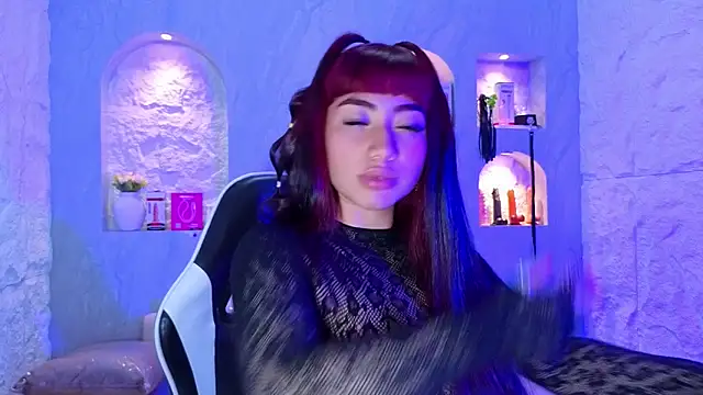 Snapshot of Sophia_tf chatting on 03/19/26, 03:43 Sophia tf online show from 03/19/26, 03:43