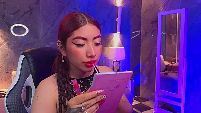 Snapshot of Sophia_tf chatting on 04/16/26, 03:40 Sophia tf online show from 04/16/26, 03:40