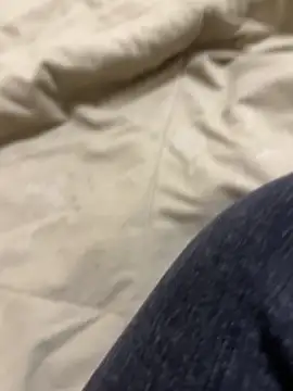 Snapshot of Garryo134 chatting on 11/17/25, 05:52 Garryo134 online show from 11/17/25, 05:52