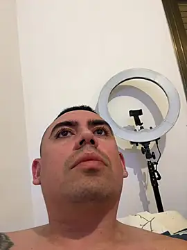 Snapshot of davidxxx099 chatting on 03/10/26, 04:50 davidxxx099 online show from 03/10/26, 04:50